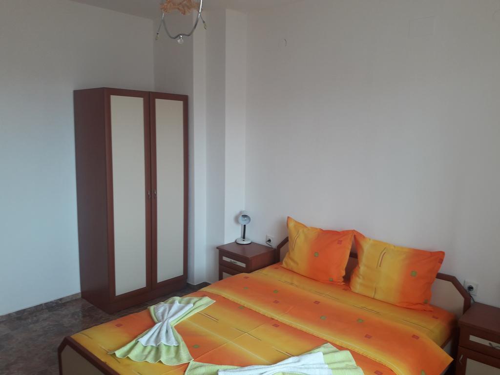 Georgievi Guest House Поморие Экстерьер фото